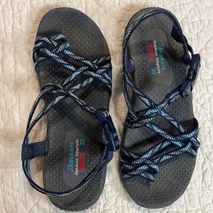 Skechers Outdoor Lifestyle Sandals - size 6
